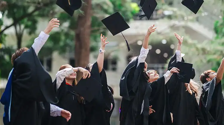 Estudantes que validaram diploma na Espanha