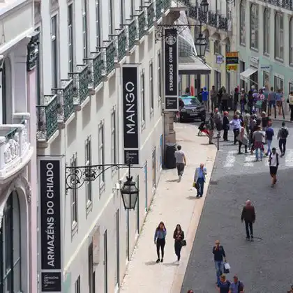 Rua de compras em Lisboa