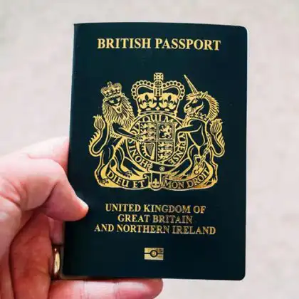 Cidadania britânica dá direito a passaporte