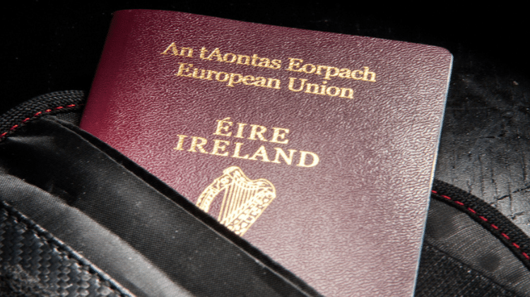 O passaporte irlandês é direito de quem tem a cidadania irlandesa