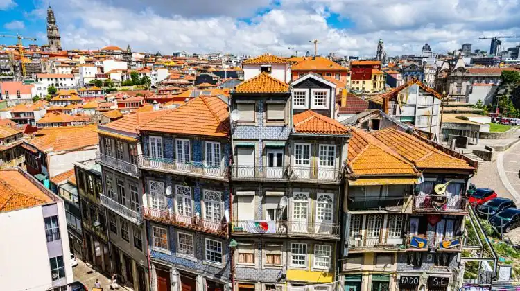 Nova Estratégia para a Habitação em Portugal tenta resolver a crise de moradia.