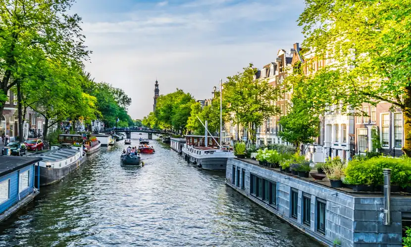 Amsterdam é a capital dos Países Baixos