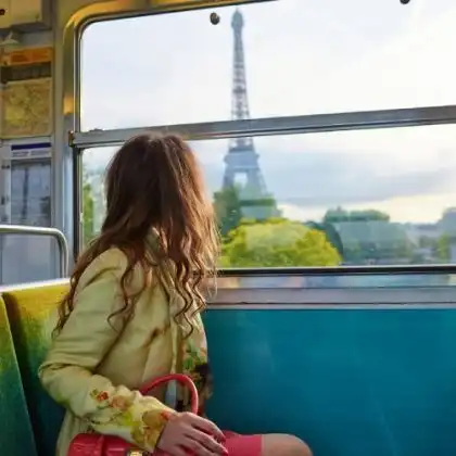 Andar de transporte público em Paris