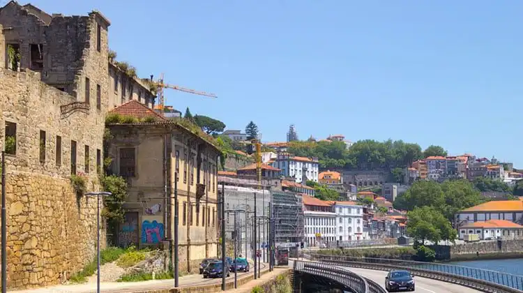 Vale a pena o aluguel de carro no Porto Portugal