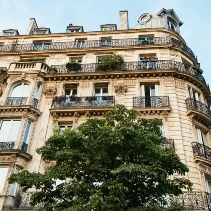 Prédio com apartamentos para aluguel na França