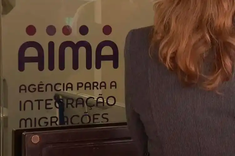 Atendimento na AIMA em Portugal