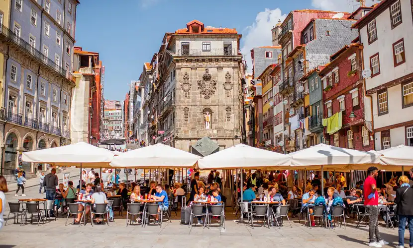 atendimento nos restaurantes do Porto