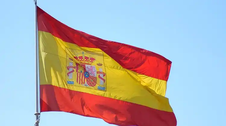 Bandeira da Espanha hasteada