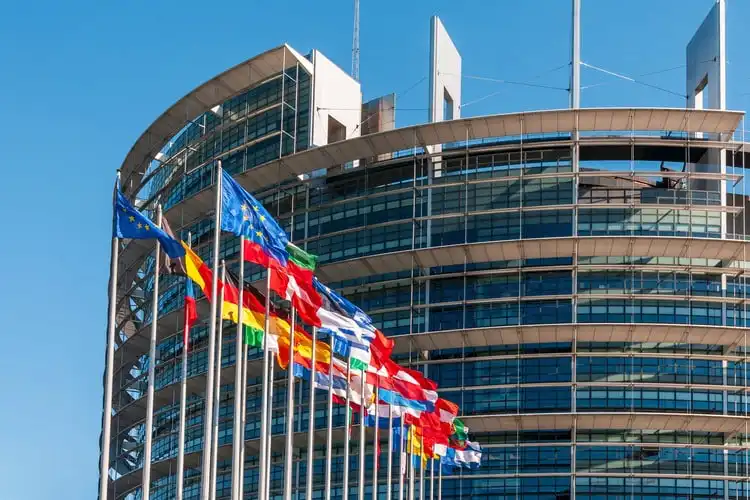 Bandeiras dos Estados-Membro da União Europeia