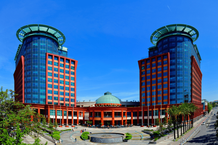 Centro Comercial Colombo, onde tem as principais lojas em Portugal.