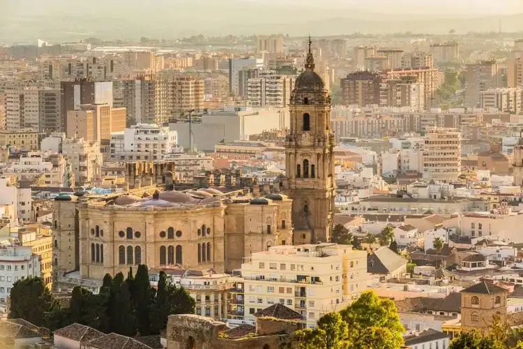 Vista panorâmica do centro histórico de Málaga