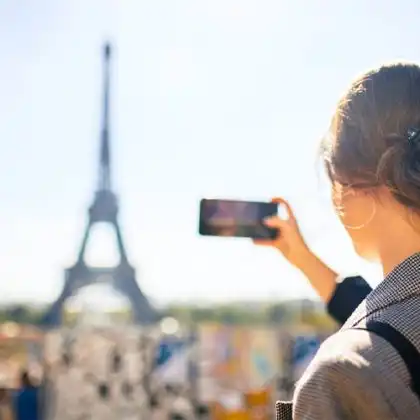 Com chip de celular na França, você pode publicar fotos nas redes sociais.