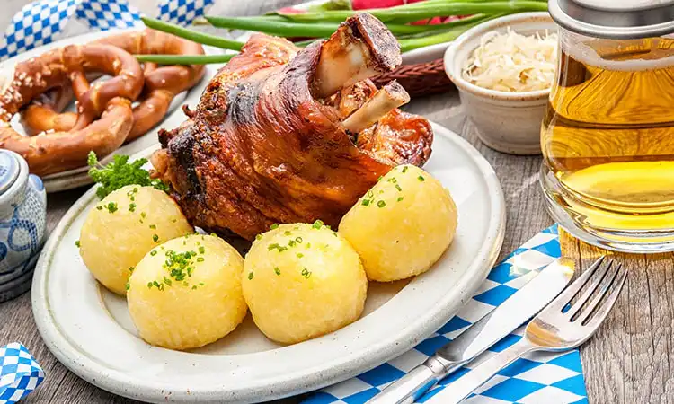 comidas típicas da Alemanha schweinshaxe