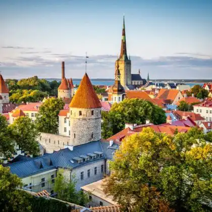 Vista aérea de Talín, capital da Estônia