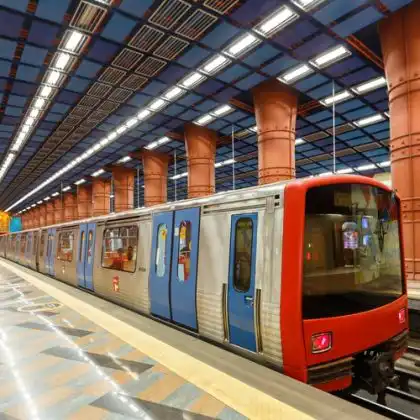Estação de metro das Olaias, em Lisboa, Portugal