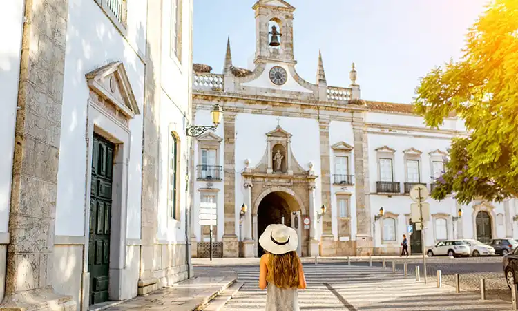 como residir legalmente em portugal igreja