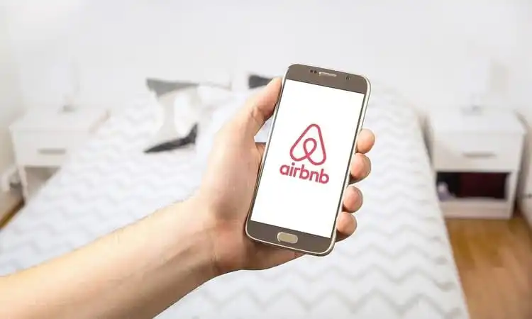Conheça a plataforma Airbnb