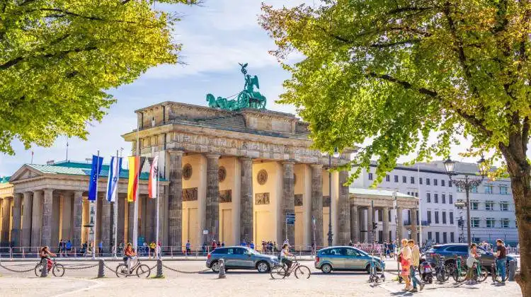 Portão de Brandemburgo no centro de Berlim