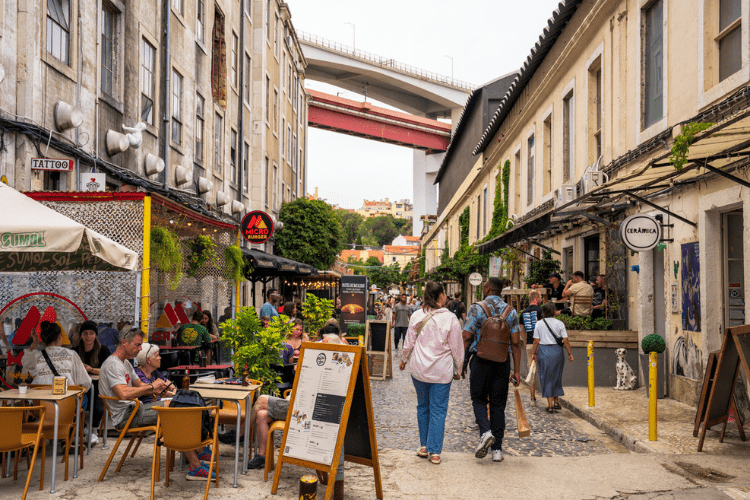 LX Factory, um dos mais visitados espaços culturais de Lisboa