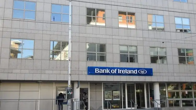 Fachada dos escritórios do Banco da Irlanda