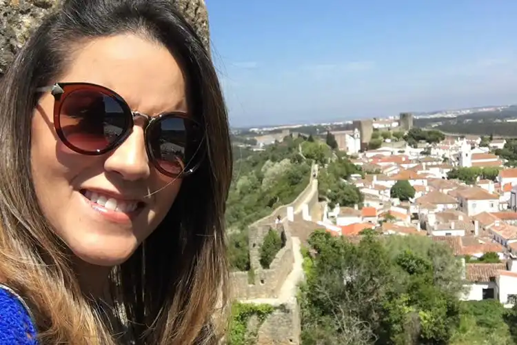 Adriana, gosta da qualidade de vida e saúde em Portugal.