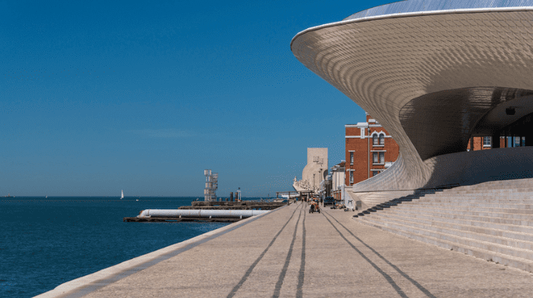 Museu em Lisboa na beira do Rio