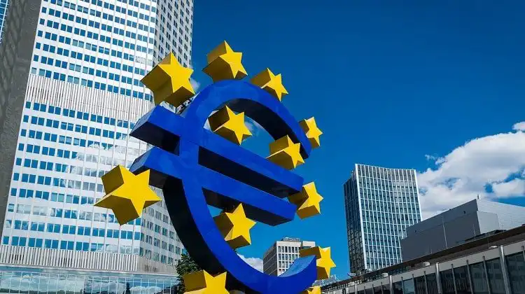 União Europeia vai lançar o euro digital