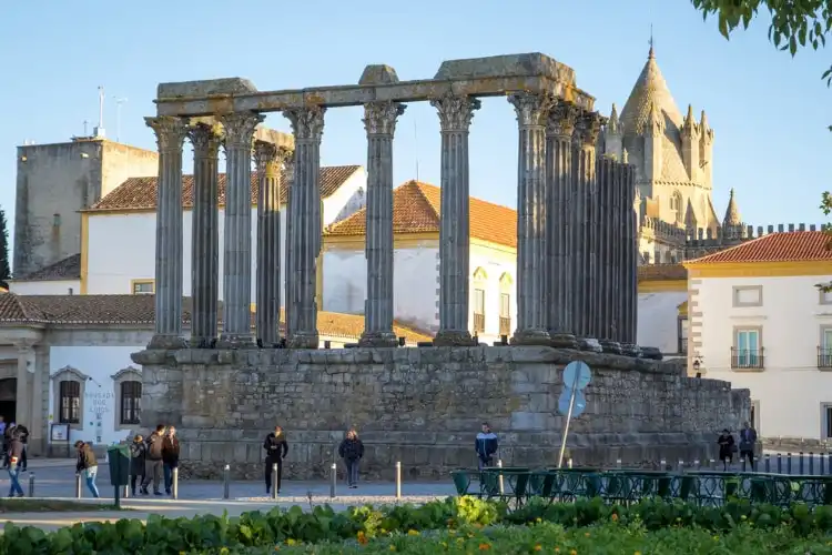 Templo Romano de Évora em Portugal