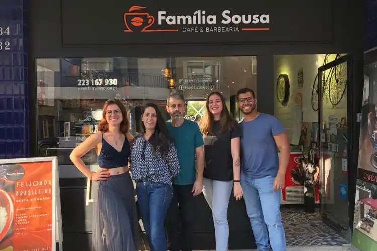 Família de empreendedores brasileiros em Portugal