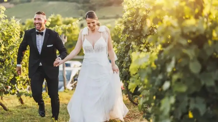 Festa de casamento na Itália geralmente acontece durante o dia.