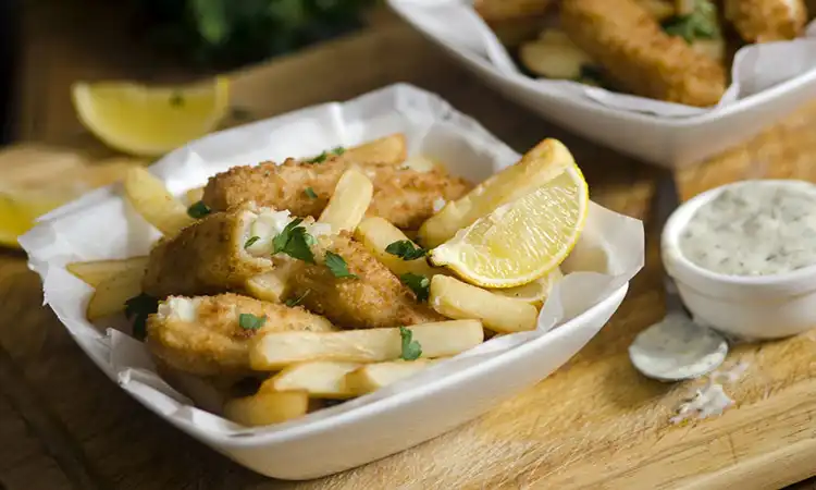 Fish and chips são comidas típicas da Irlanda