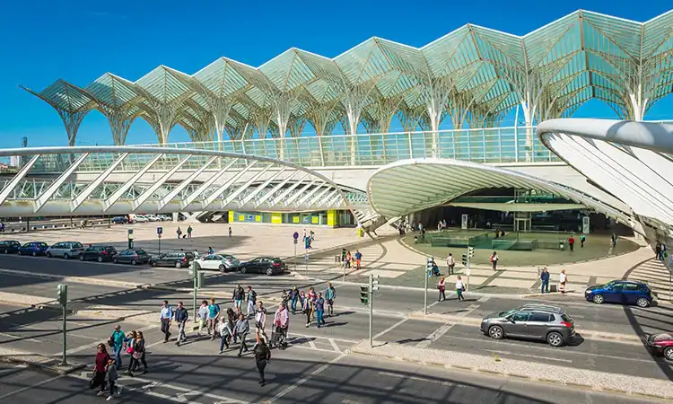 Gare do Oriente junto do Aeroporto de Lisboa
