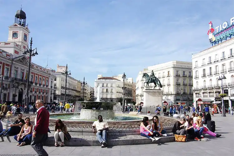 Centro da cidade de madrid, praça central