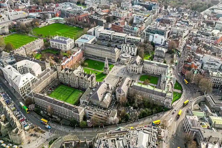 Vista aérea da Trinity College, em Dublin