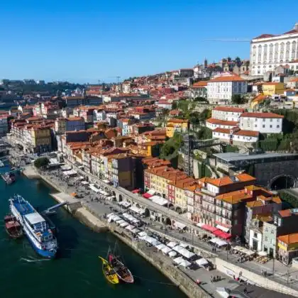 Vista para a cidade do Porto, em Portugal