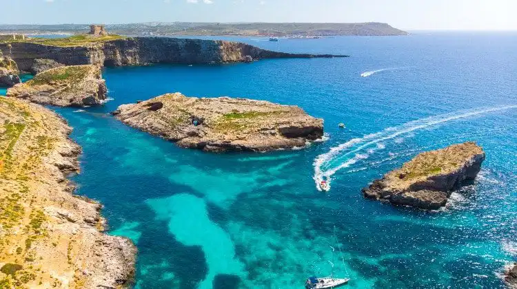Malta exige vacina de turistas