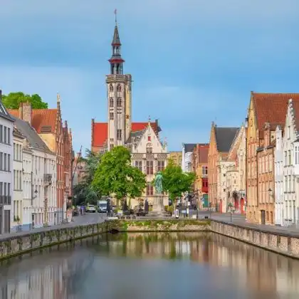 Bruges, na Bélgica em dia ensolarado