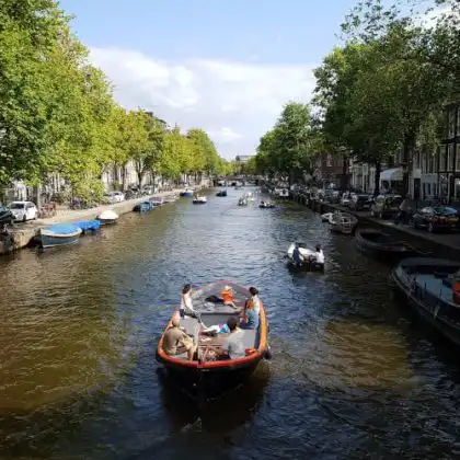 Canal em Amsterdam