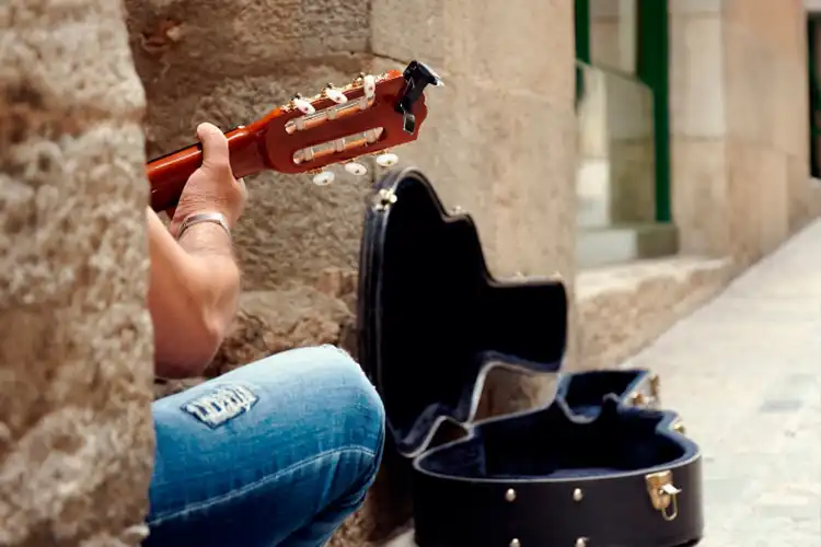 O Porto é a cidade mais recomendada para músicos de rua em Portugal