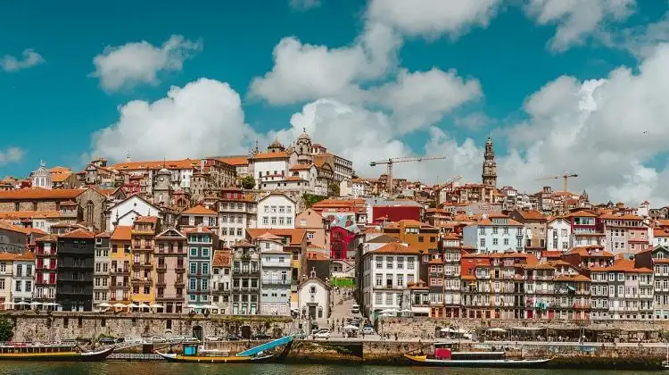Pedidos de Golden Visa em queda em Portugal