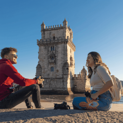 Pessoas conversando em inglês em Portugal