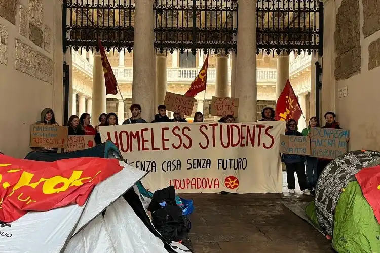 Protesto dos estudantes universitários em Pádua, na Itália.