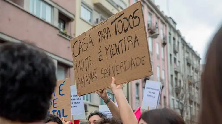 Protestos pela habitação em Portugal