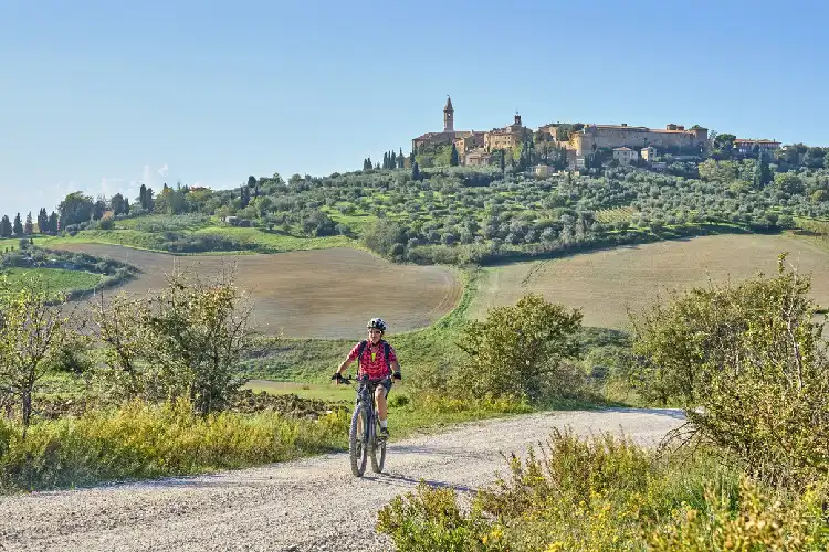 A qualidade de vida proporcionada na Toscana é alta.
