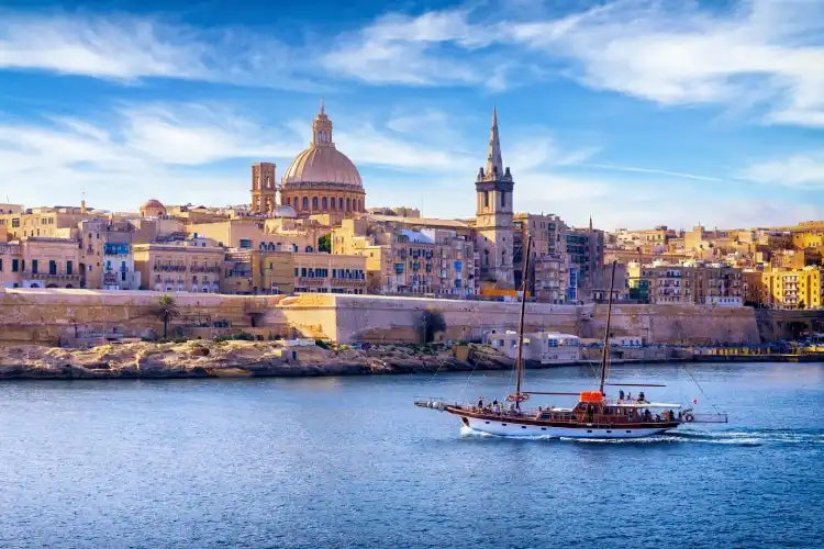Quanto custa passagem para Malta