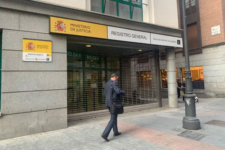 Oficina de atenção ao cidadão, no centro de Madrid