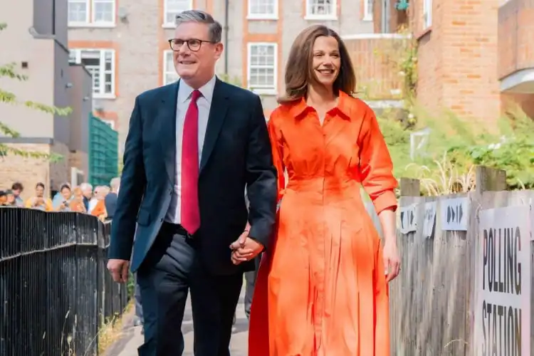 Primeiro-ministro britânico com sua esposa