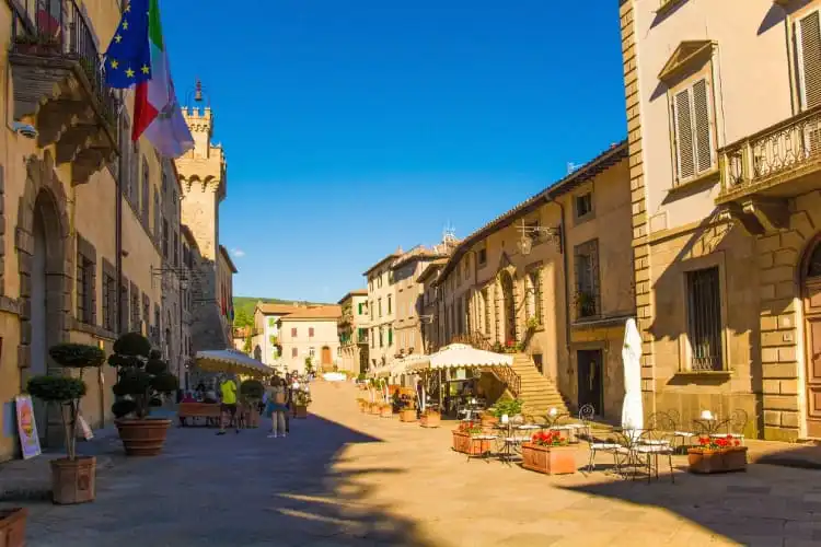Santa Fiora Itália é uma cidade que busca atrair nômades digitais na Itália.