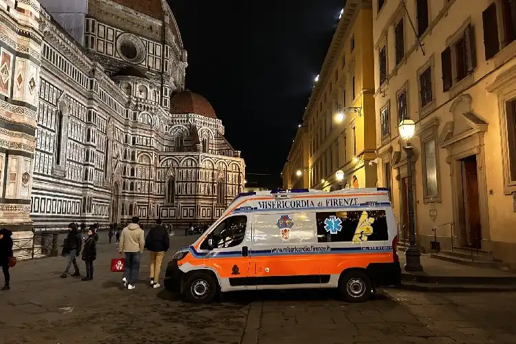 Ambulância na Itália