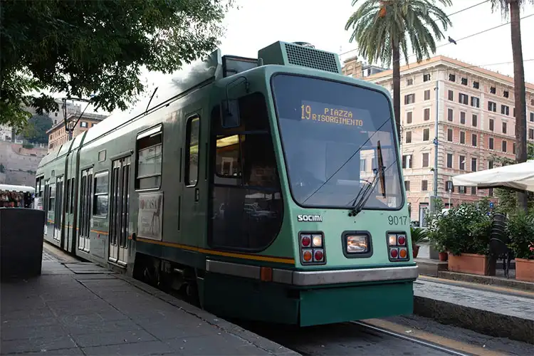 usar transporte público sem pagar na Itália mal visto